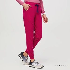 Figs Zamora™ Jogger Scrub Pants Size M Ultra Rose